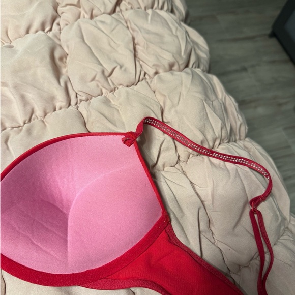 PINK Victoria's Secret Bold Red Bra - Picture 3 of 3